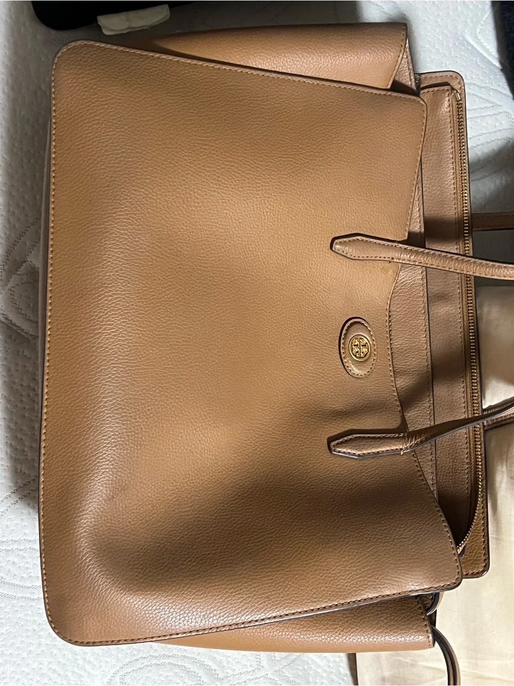 Tory Burch Caramel Tan Leather Tote with Logo Medallion wallet included